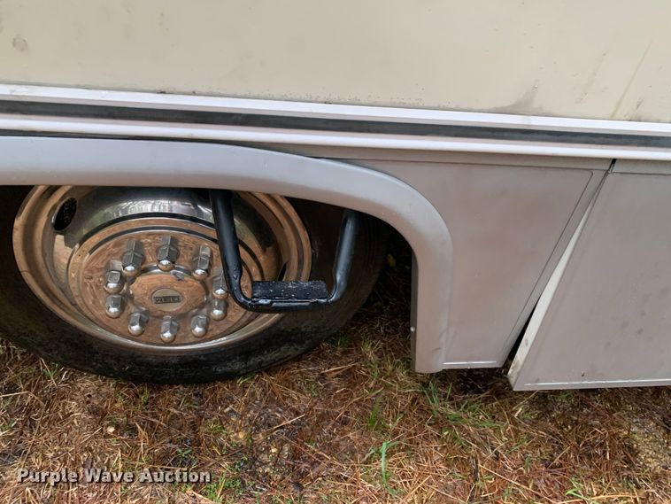 image for item LI9246 1994 Chevrolet Pursuit  RV