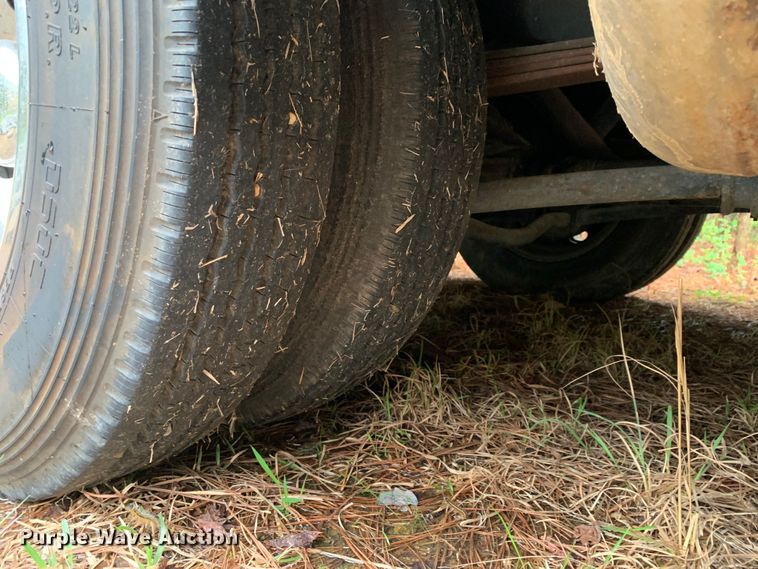 image for item LI9246 1994 Chevrolet Pursuit  RV