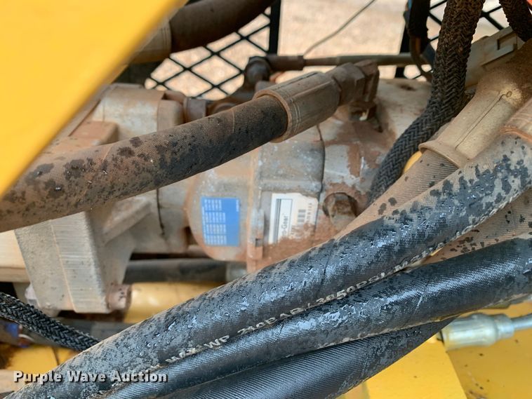 image for item LI9247 2010 Vermeer RTX100  trencher