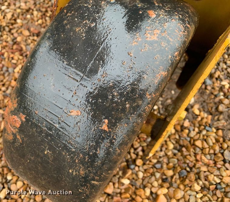 image for item LI9247 2010 Vermeer RTX100  trencher