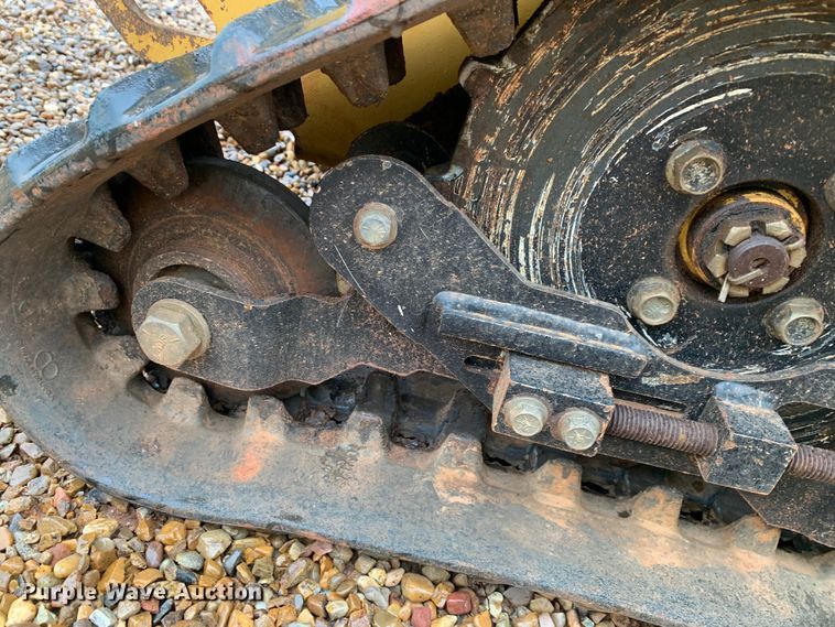 image for item LI9247 2010 Vermeer RTX100  trencher