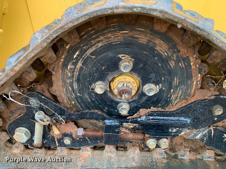 image for item LI9247 2010 Vermeer RTX100  trencher