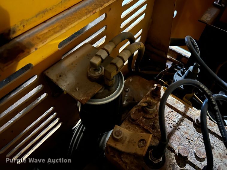 image for item LI9568 Allis Chalmers ACC30  forklift