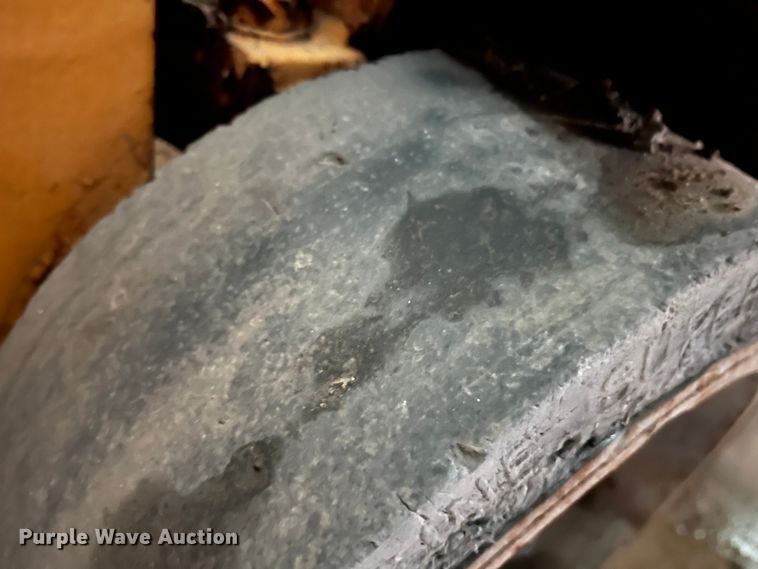 image for item LI9568 Allis Chalmers ACC30  forklift