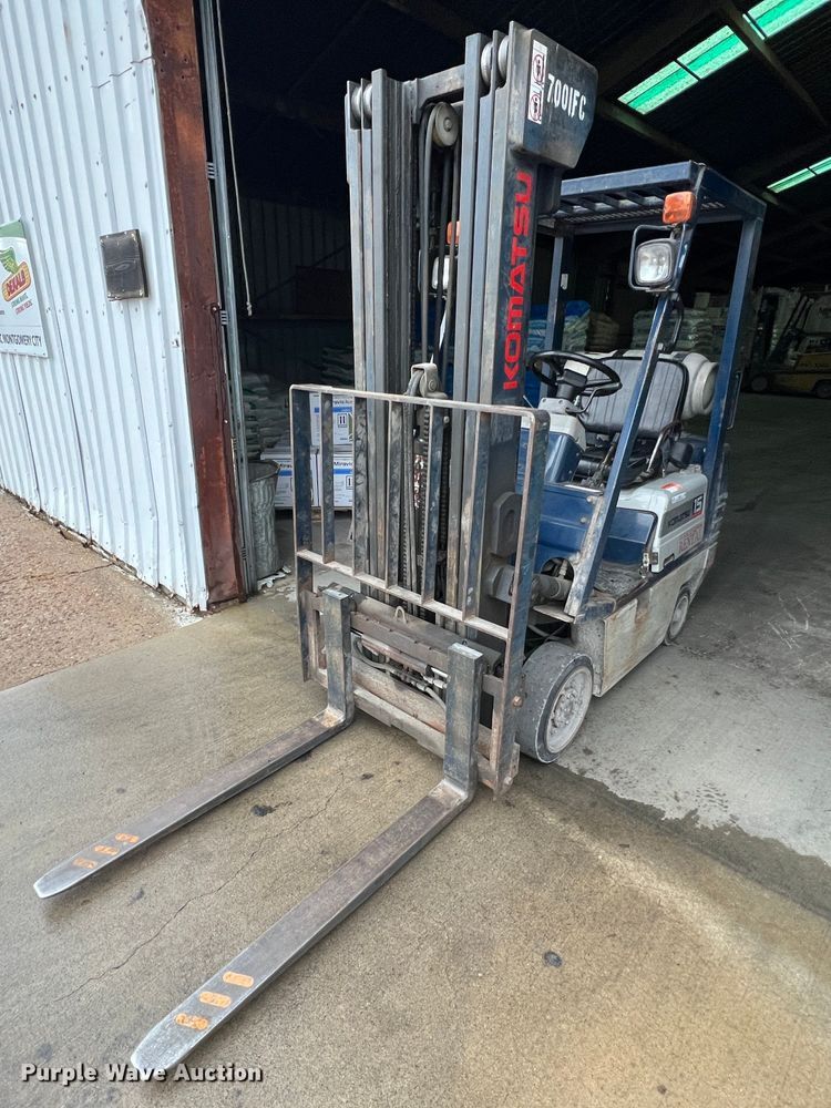 image for item LI9569 Komatsu FG15ST-15  forklift