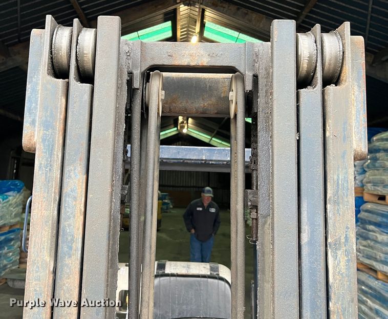 image for item LI9569 Komatsu FG15ST-15  forklift