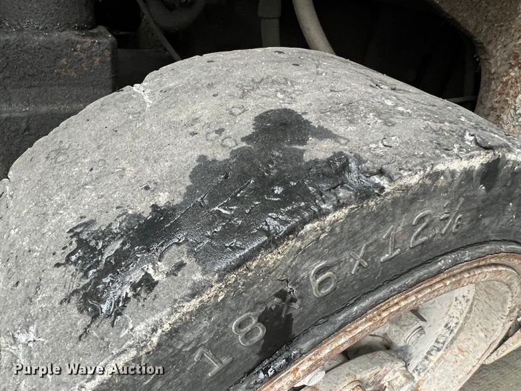 image for item LI9569 Komatsu FG15ST-15  forklift