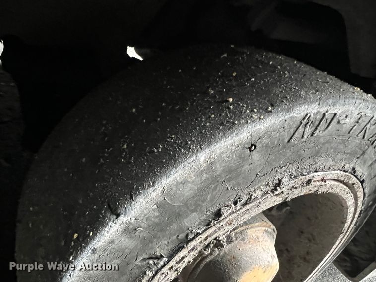 image for item LI9569 Komatsu FG15ST-15  forklift