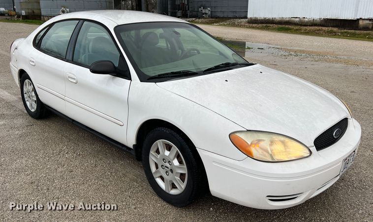 image for item LI9570 2005 Ford Taurus SE