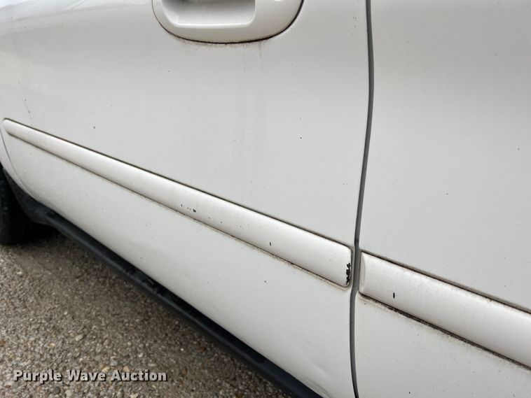 image for item LI9570 2005 Ford Taurus SE