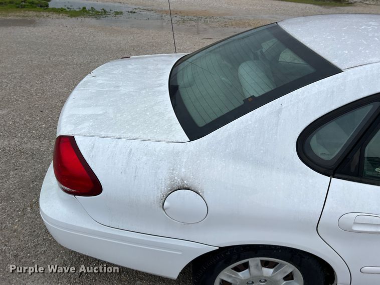 image for item LI9570 2005 Ford Taurus SE