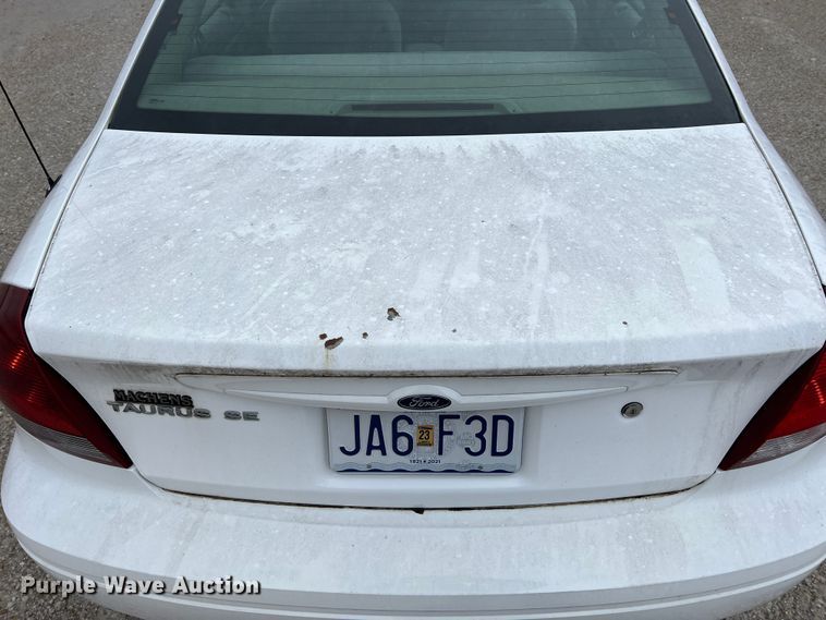 image for item LI9570 2005 Ford Taurus SE