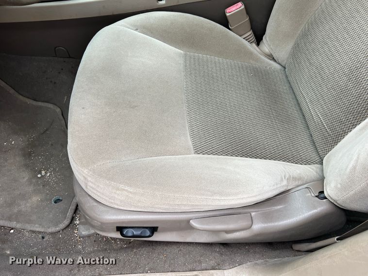 image for item LI9570 2005 Ford Taurus SE