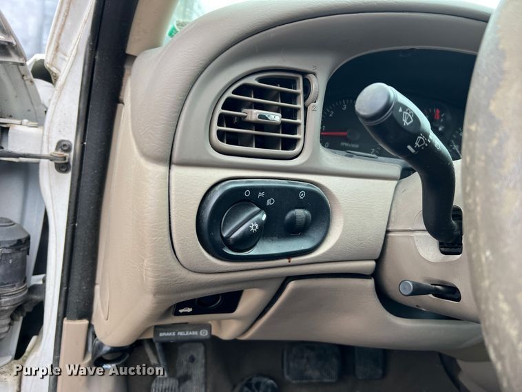 image for item LI9570 2005 Ford Taurus SE