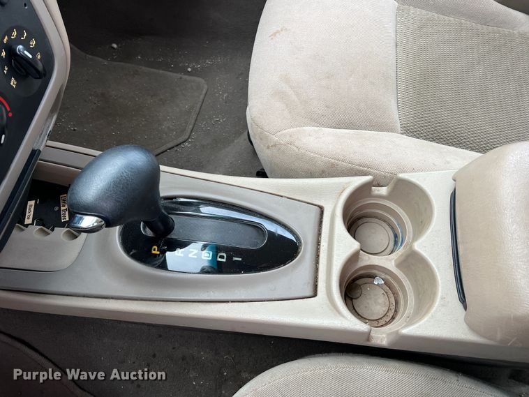 image for item LI9570 2005 Ford Taurus SE