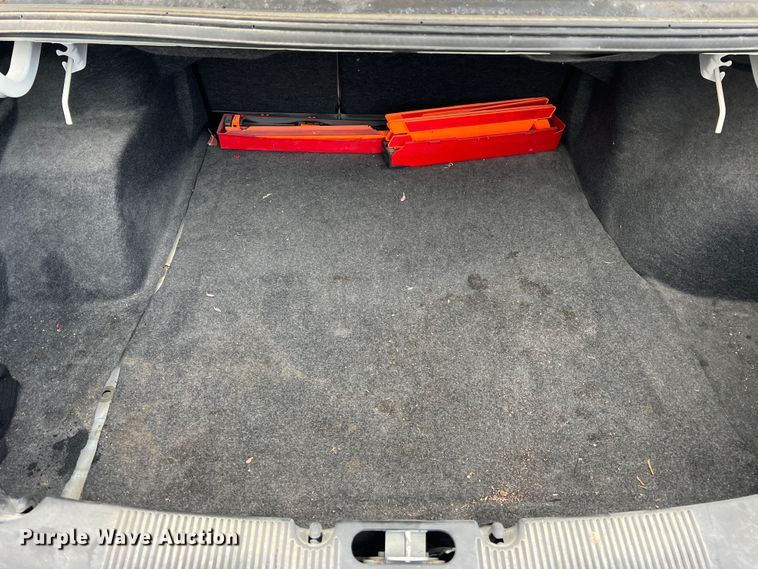 image for item LI9570 2005 Ford Taurus SE