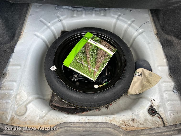 image for item LI9570 2005 Ford Taurus SE