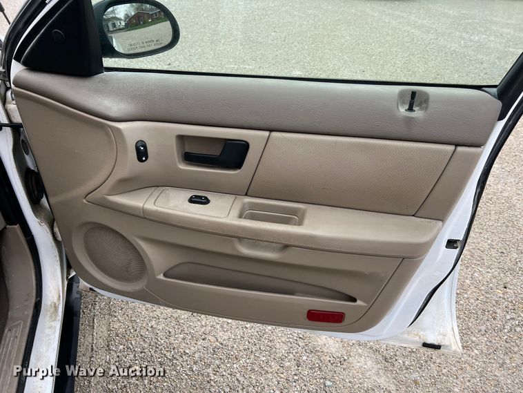 image for item LI9570 2005 Ford Taurus SE