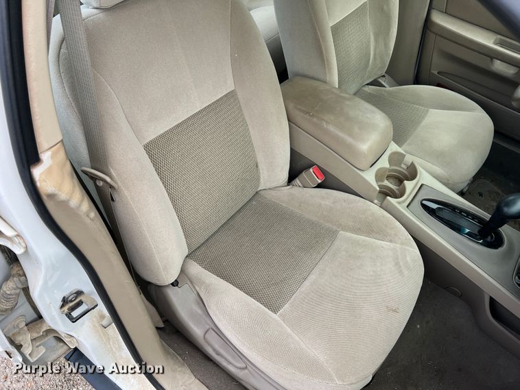 image for item LI9570 2005 Ford Taurus SE