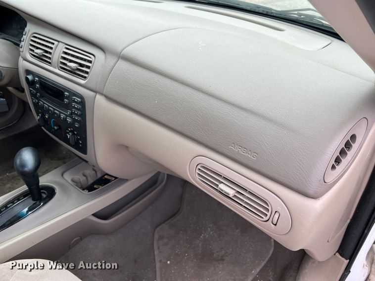 image for item LI9570 2005 Ford Taurus SE