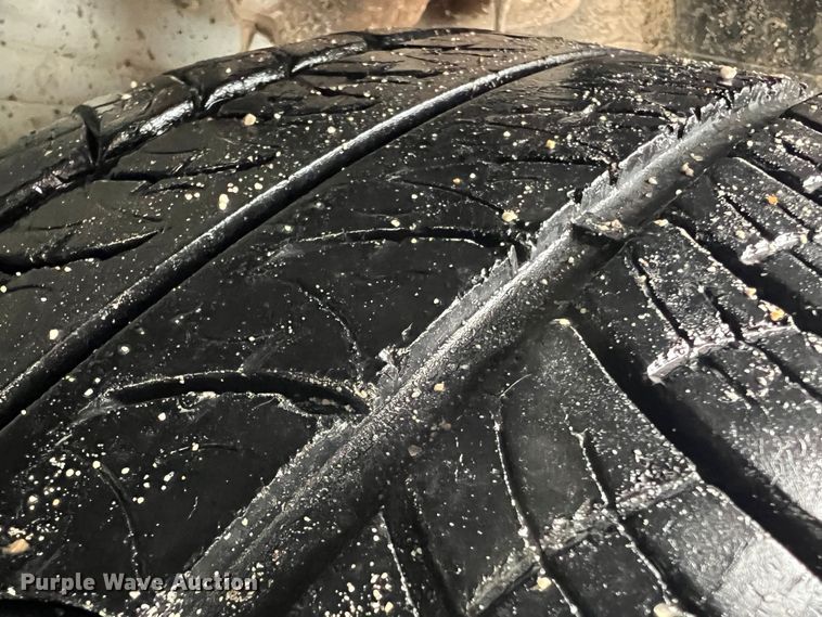 image for item LI9570 2005 Ford Taurus SE