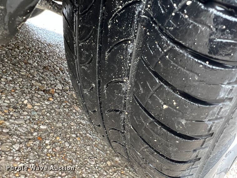 image for item LI9570 2005 Ford Taurus SE