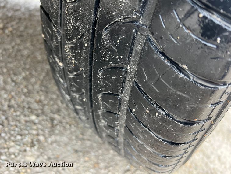 image for item LI9570 2005 Ford Taurus SE