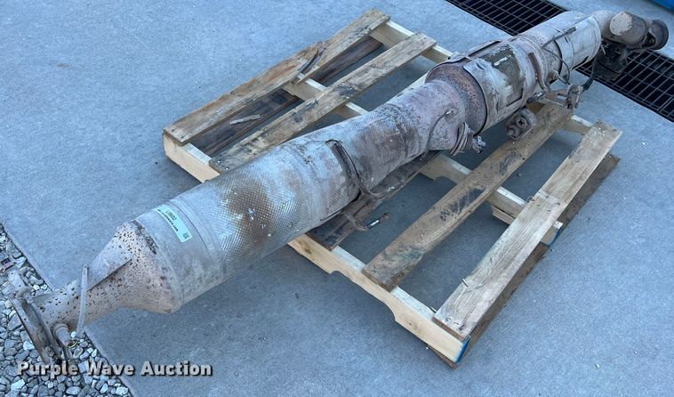 image for item LI9602 Catalytic converter