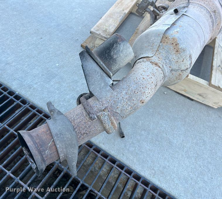 image for item LI9602 Catalytic converter