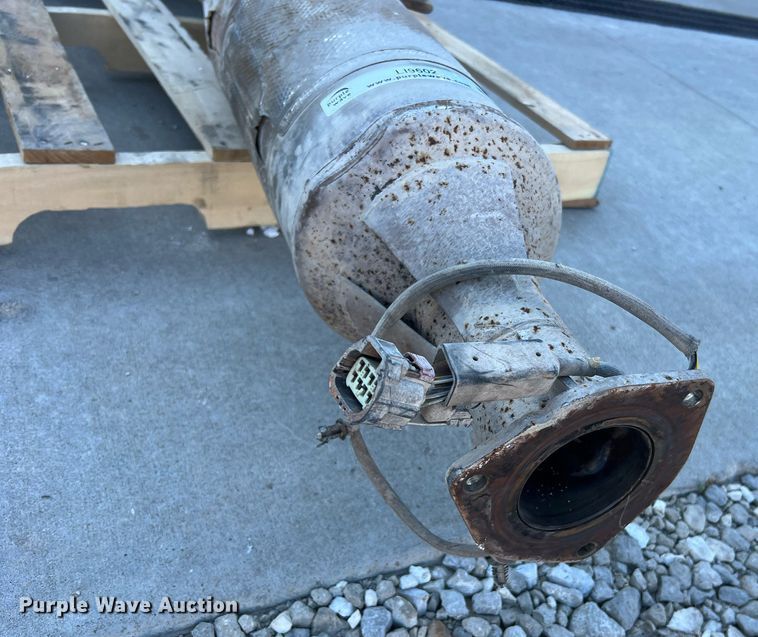 image for item LI9602 Catalytic converter