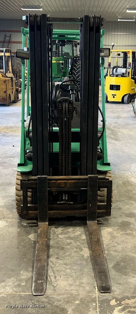 image for item LI9604 Mitsubishi FGC20  forklift