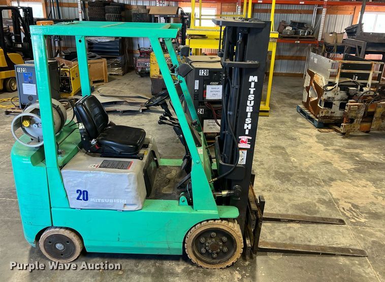 image for item LI9604 Mitsubishi FGC20  forklift