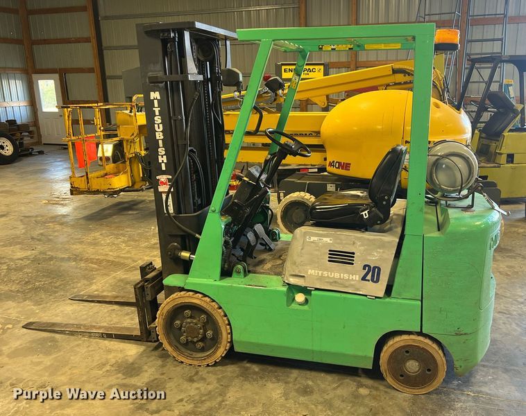 image for item LI9604 Mitsubishi FGC20  forklift