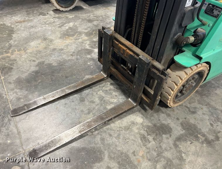 image for item LI9604 Mitsubishi FGC20  forklift