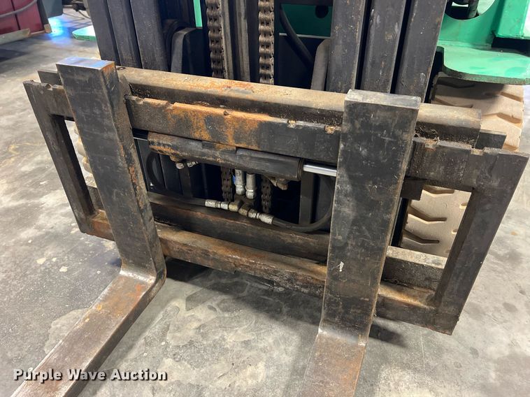 image for item LI9604 Mitsubishi FGC20  forklift