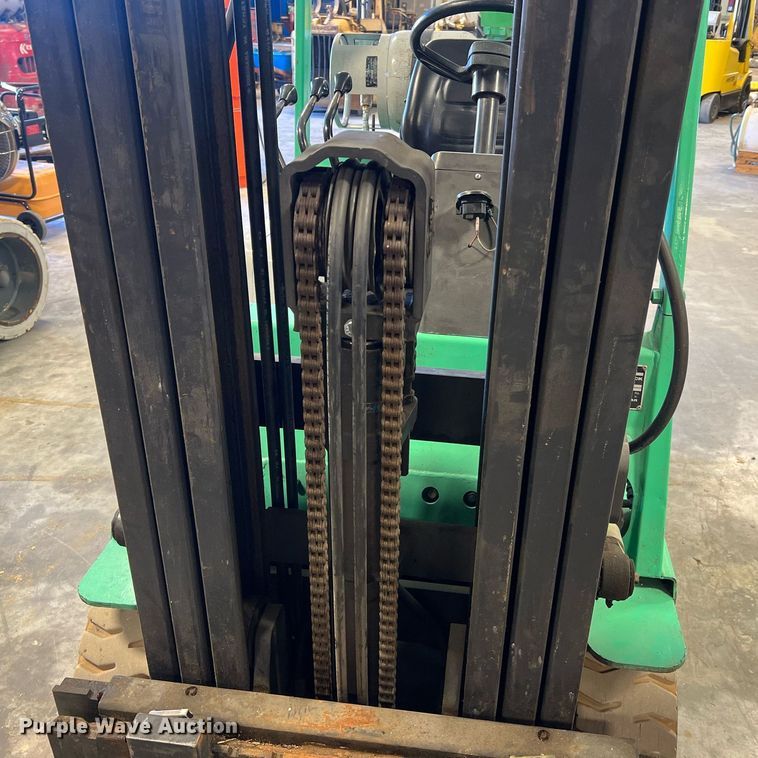 image for item LI9604 Mitsubishi FGC20  forklift