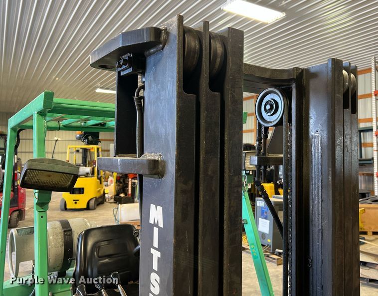 image for item LI9604 Mitsubishi FGC20  forklift