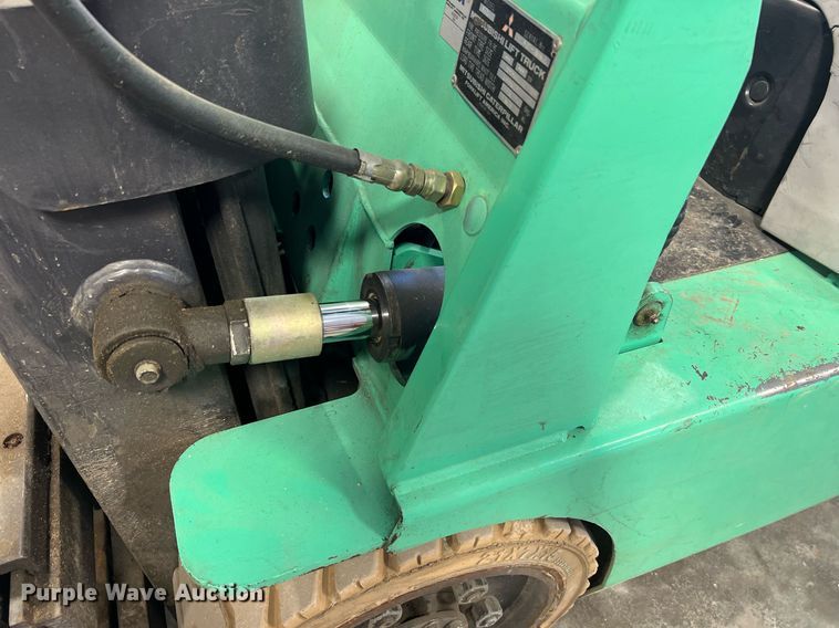 image for item LI9604 Mitsubishi FGC20  forklift