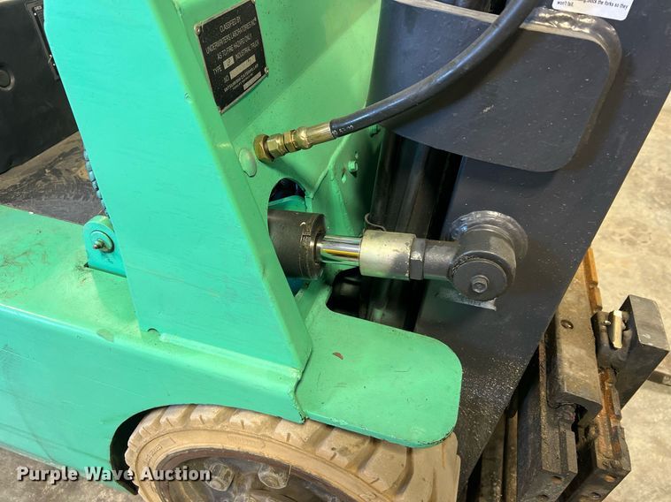 image for item LI9604 Mitsubishi FGC20  forklift