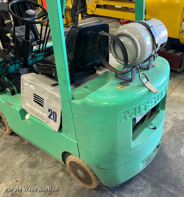 image for item LI9604 Mitsubishi FGC20  forklift
