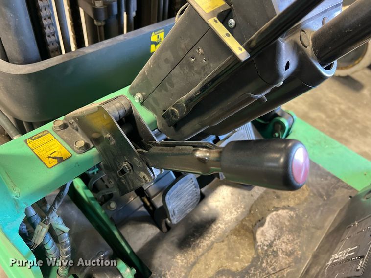 image for item LI9604 Mitsubishi FGC20  forklift