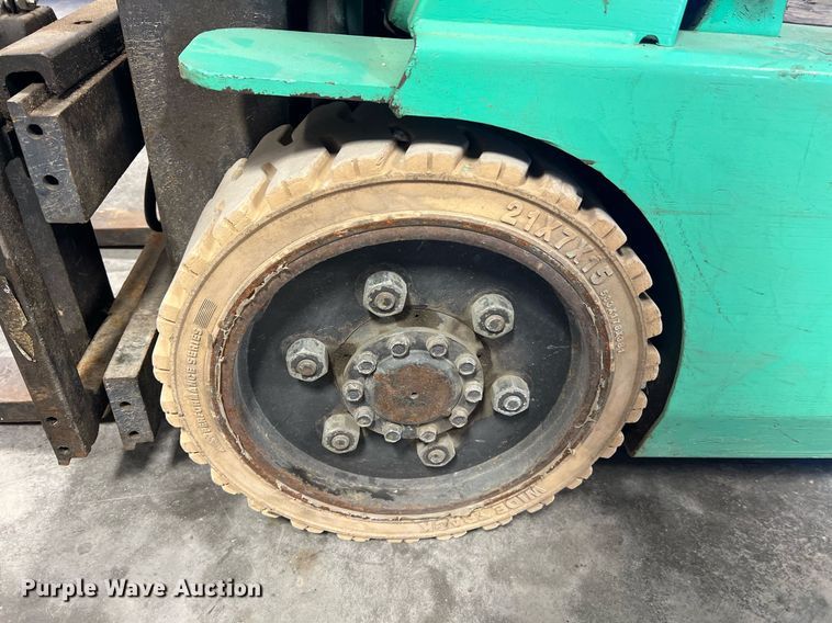 image for item LI9604 Mitsubishi FGC20  forklift