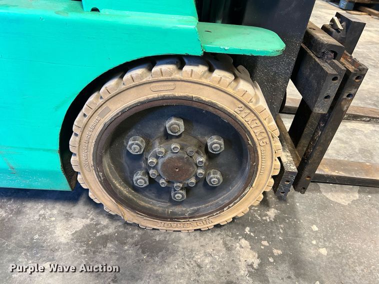 image for item LI9604 Mitsubishi FGC20  forklift