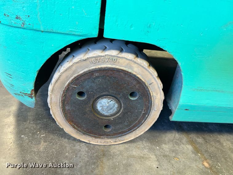 image for item LI9604 Mitsubishi FGC20  forklift