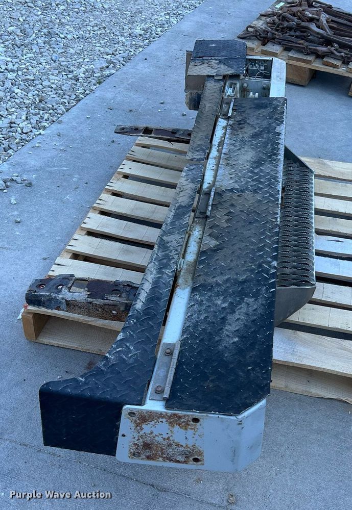 image for item LI9605 Sto-Away Power Cranes Inc. SR2C1  crane