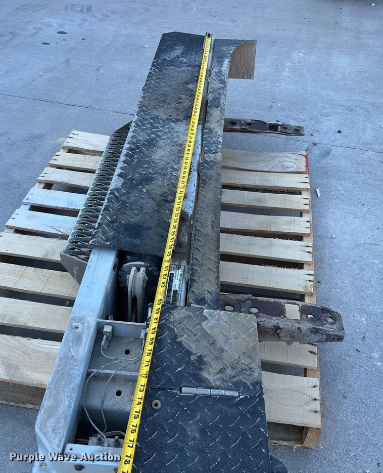 image for item LI9605 Sto-Away Power Cranes Inc. SR2C1  crane