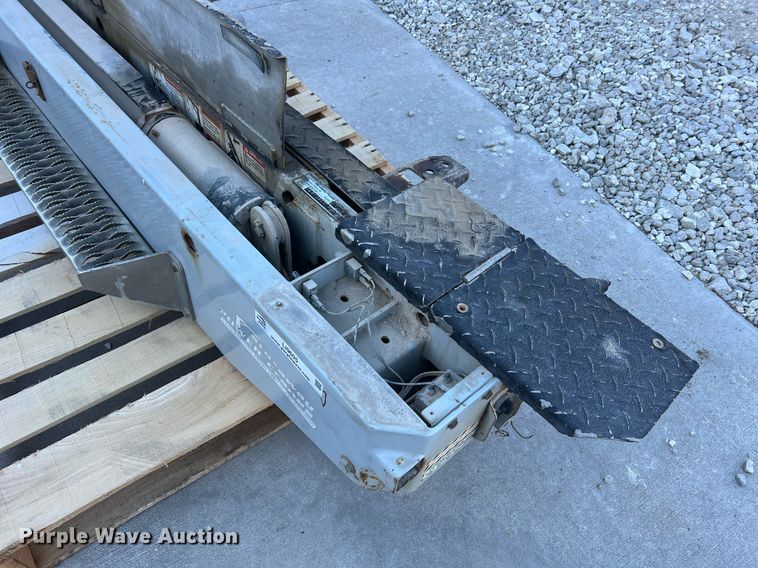 image for item LI9605 Sto-Away Power Cranes Inc. SR2C1  crane