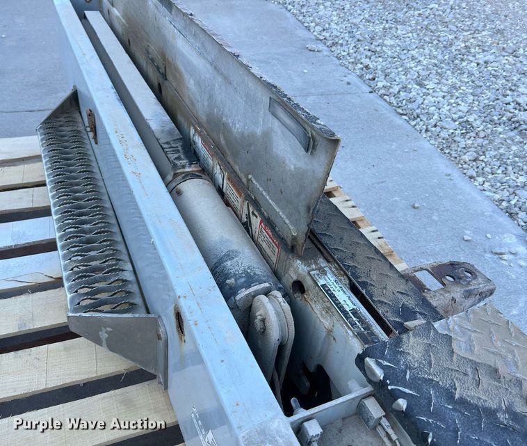 image for item LI9605 Sto-Away Power Cranes Inc. SR2C1  crane