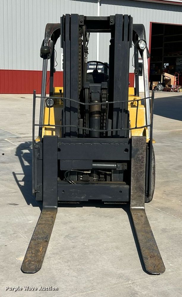 image for item LI9606 Caterpillar T125D  forklift