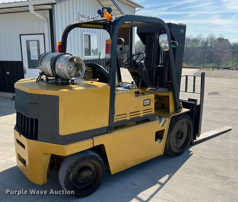 image for item LI9606 Caterpillar T125D  forklift